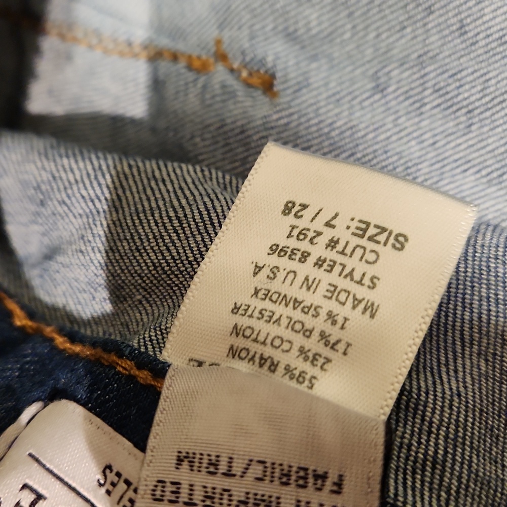❤ JUDY BLUE HIGH RISE SUPER FLARE JEANS, 6/7 (28) - Picture 11 of 12